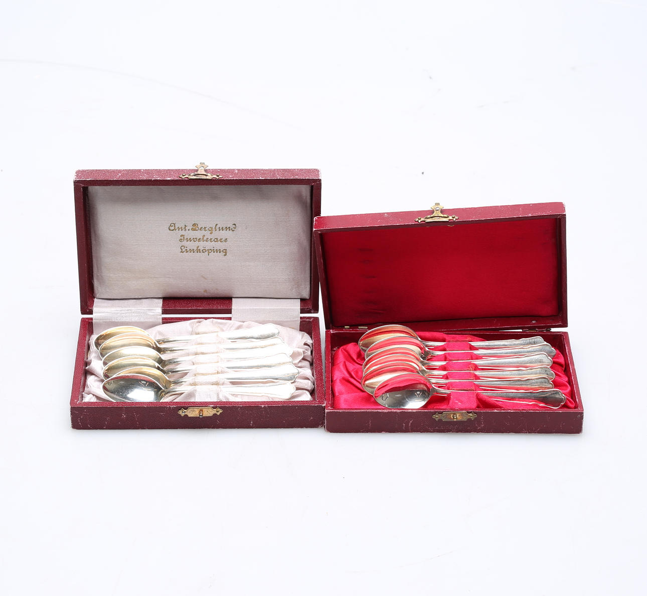 MOCKASKEDAR, 12 st, silver, "Chippendale", vikt ca. 124,5 gram.