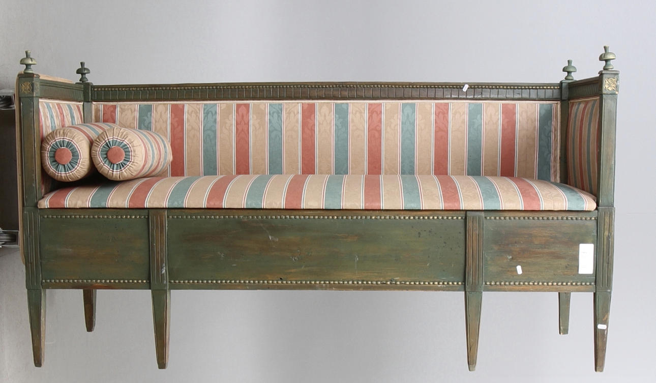 SOFFA, Gustaviansk, delvis 1700 tal.