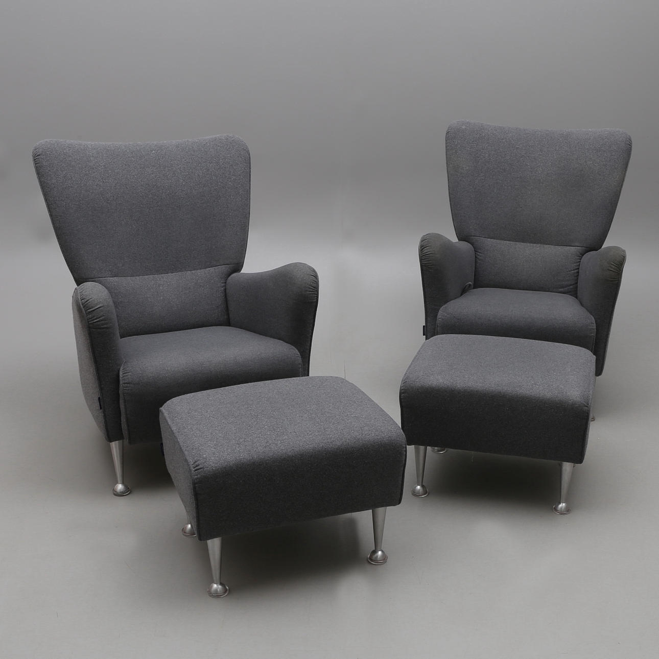 SESSEL MIT FUSSSTÄNDER, EIN PAAR, SÖDERBERGS MÖBLER.