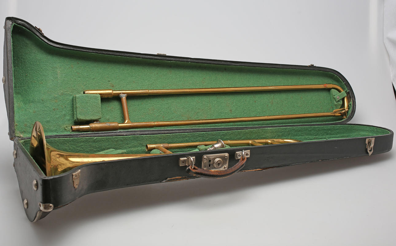 TROMBON MED TILLHÖRANDE ORIGINALETUI, mässing/gulmetall, Lignatone.
