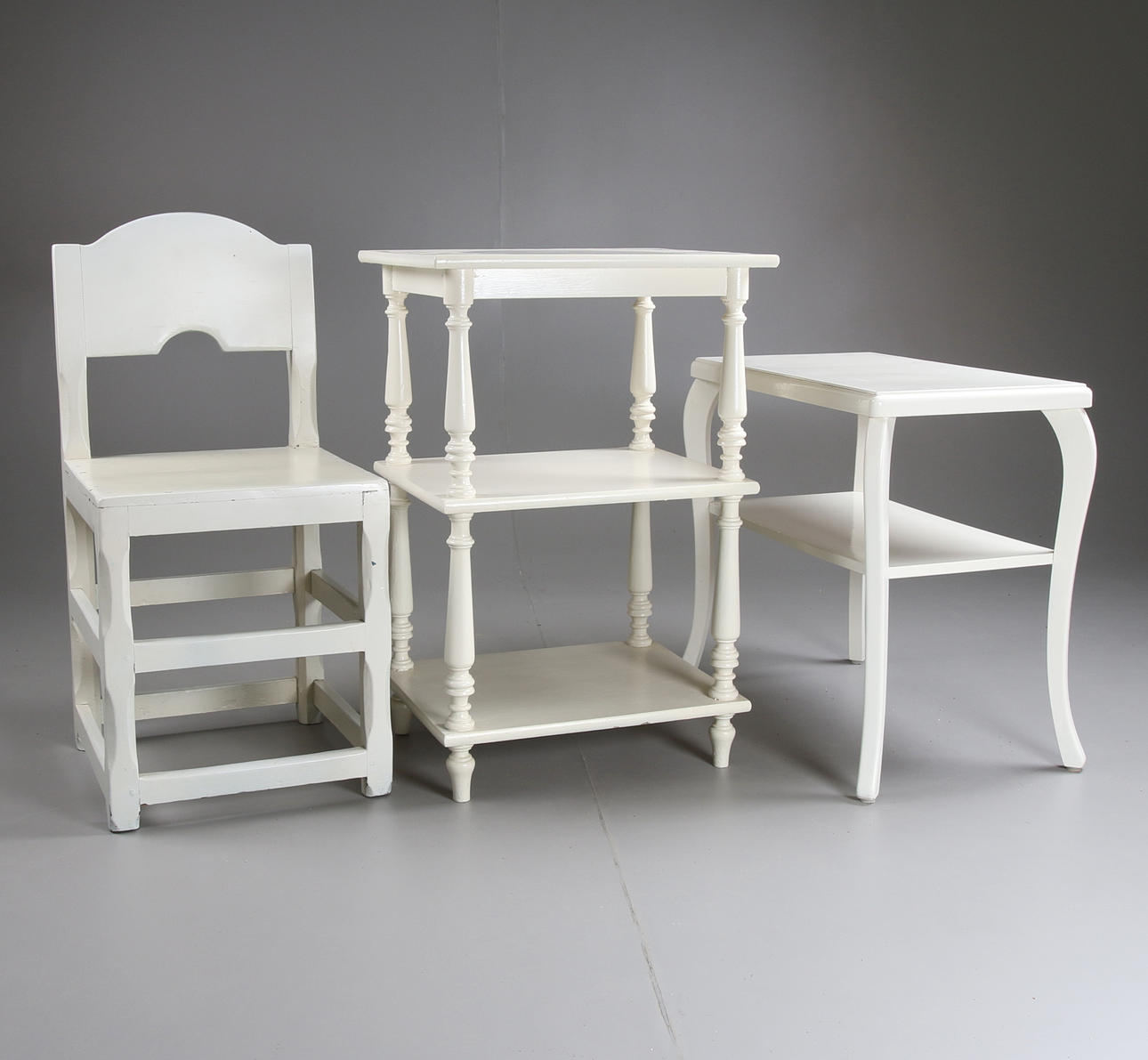 PARTI MÖBLER, lampbord, blombord, stol, 1900-tal.