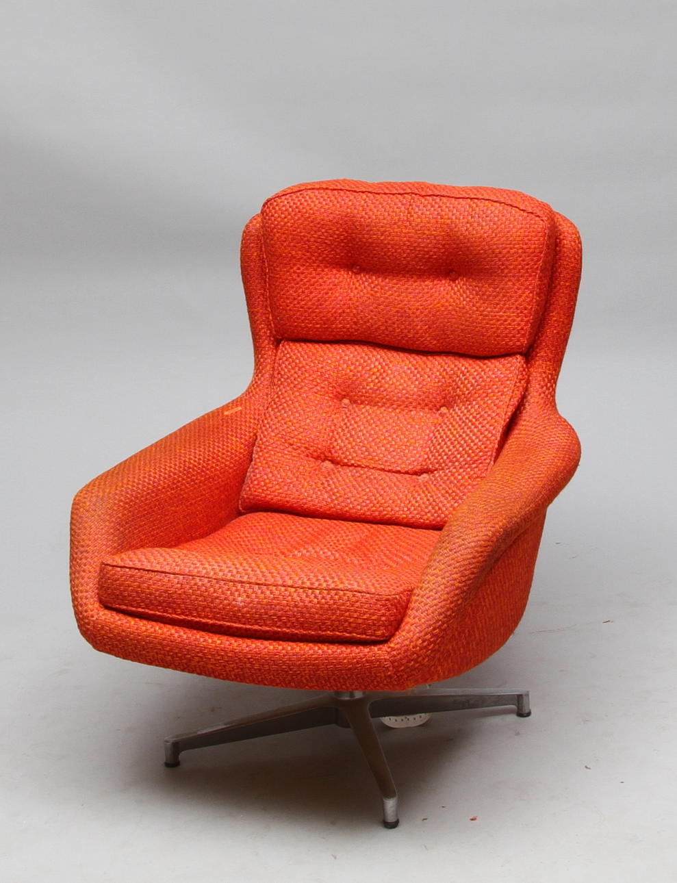 SNURRFÅTÖLJ, 1960-tal.