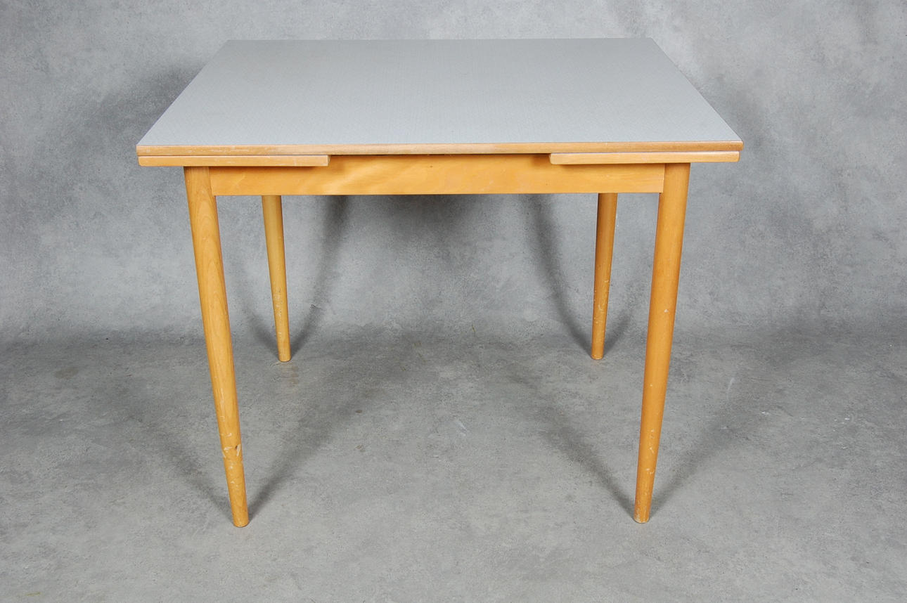 KÖKSBORD, med Perstorpsskiva, " Virr-Varr " 1950-60-tal.