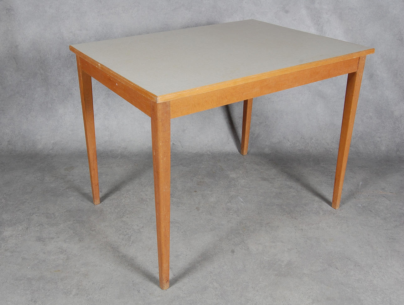 KÖKSBORD, Perstorpsskiva, 1950-tal.