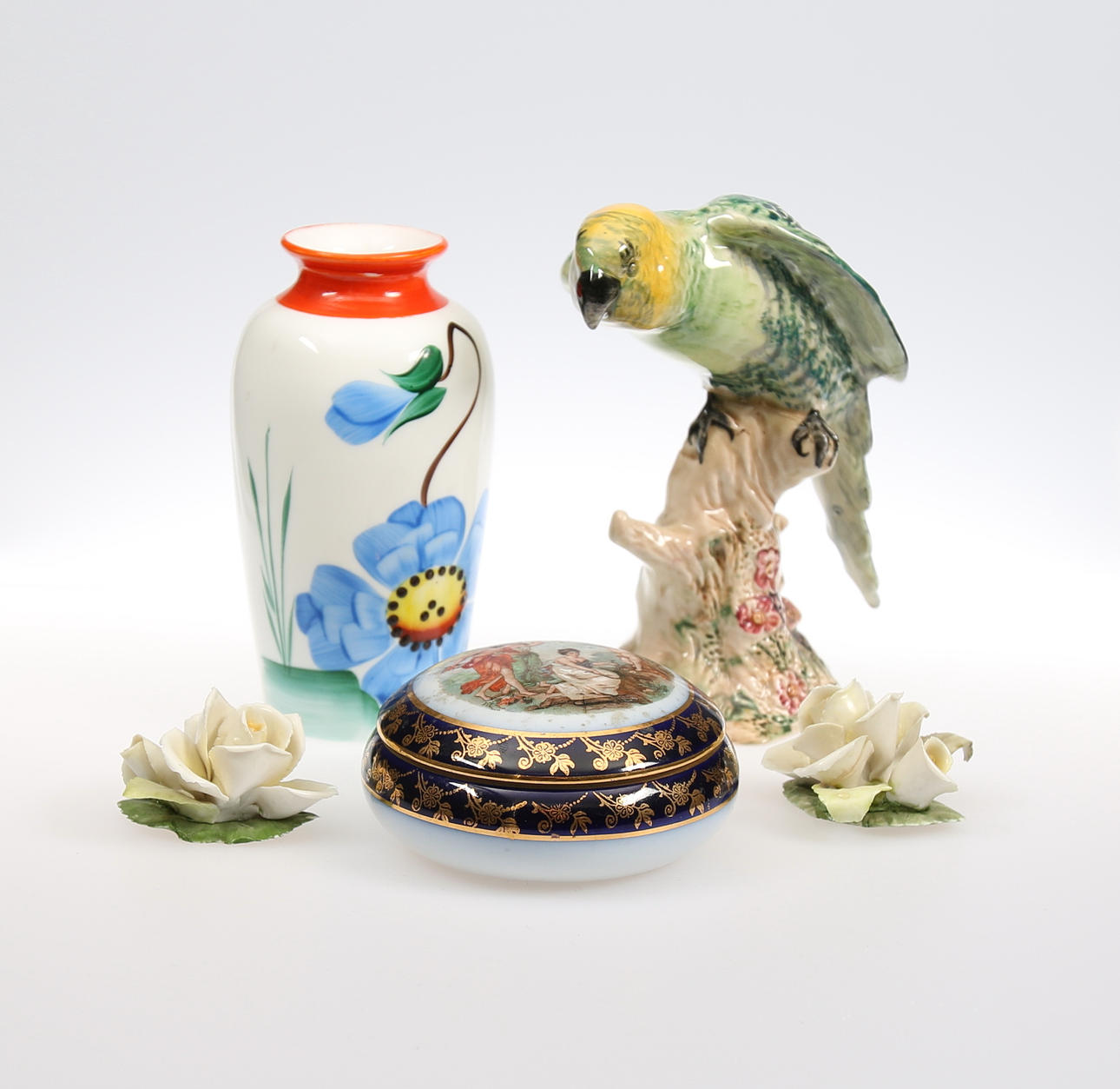 PARTI PORSLIN, 5 delar bl.a. Papegoja Beswick.