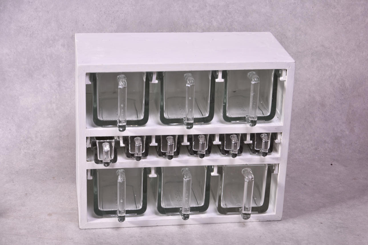 KRYDDHYLLA, Orrefors.