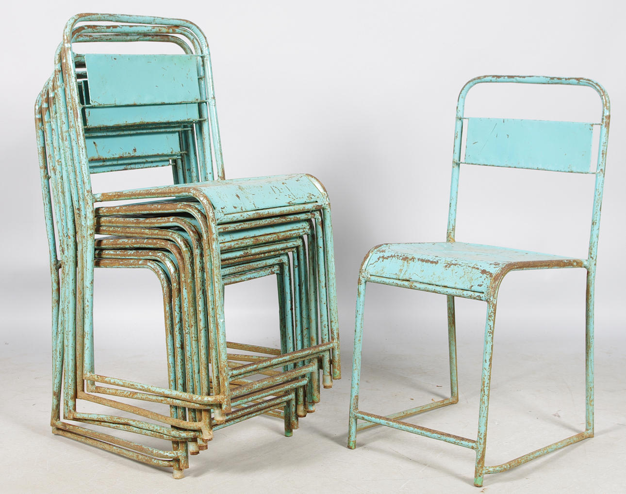 STOLAR, 8 stycken, målad metall, industridesign.