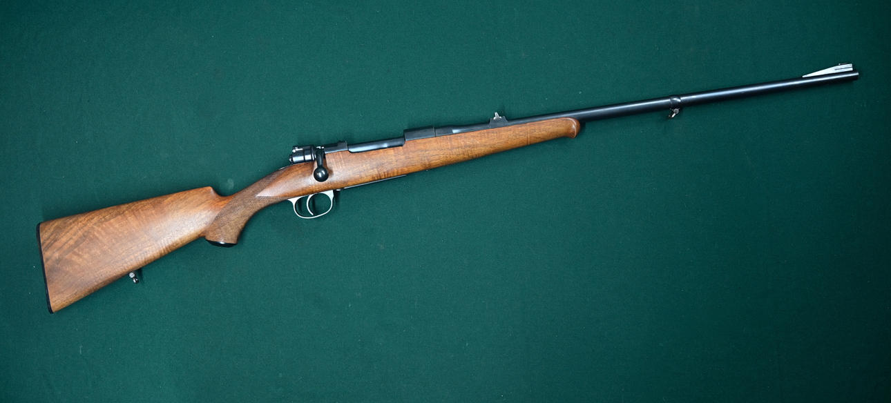 HUSQVARNA. 146 kal. 9,3x57.