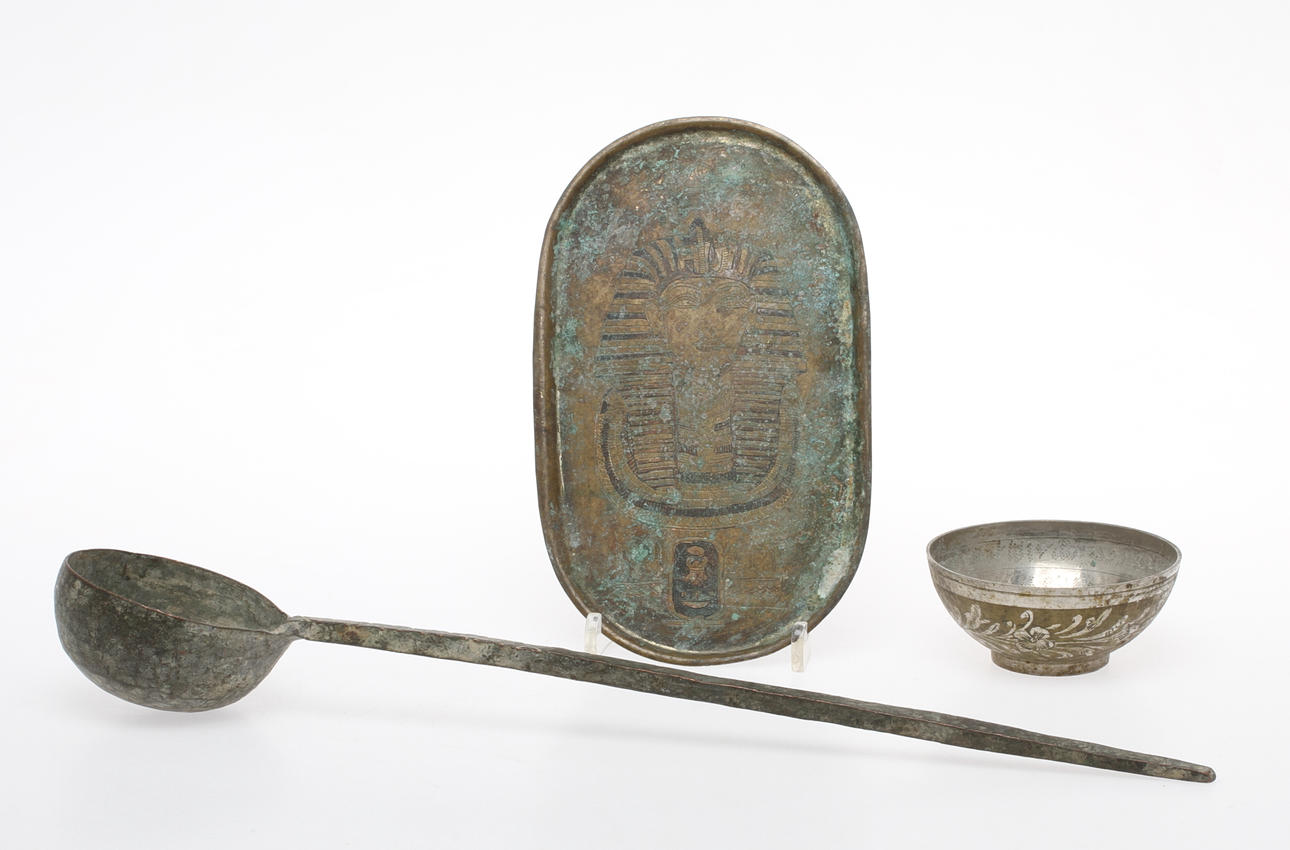 PARTI METALL, 3 delar, orientaliskt.