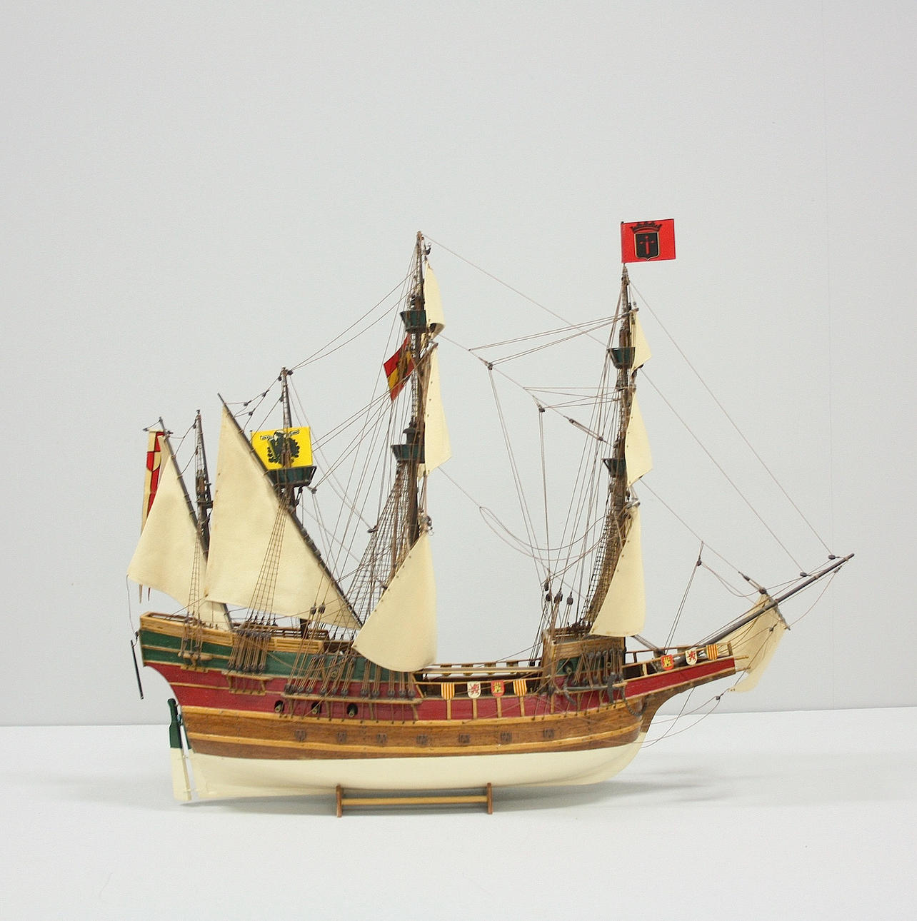 Maqueta de barco, galeón español.
