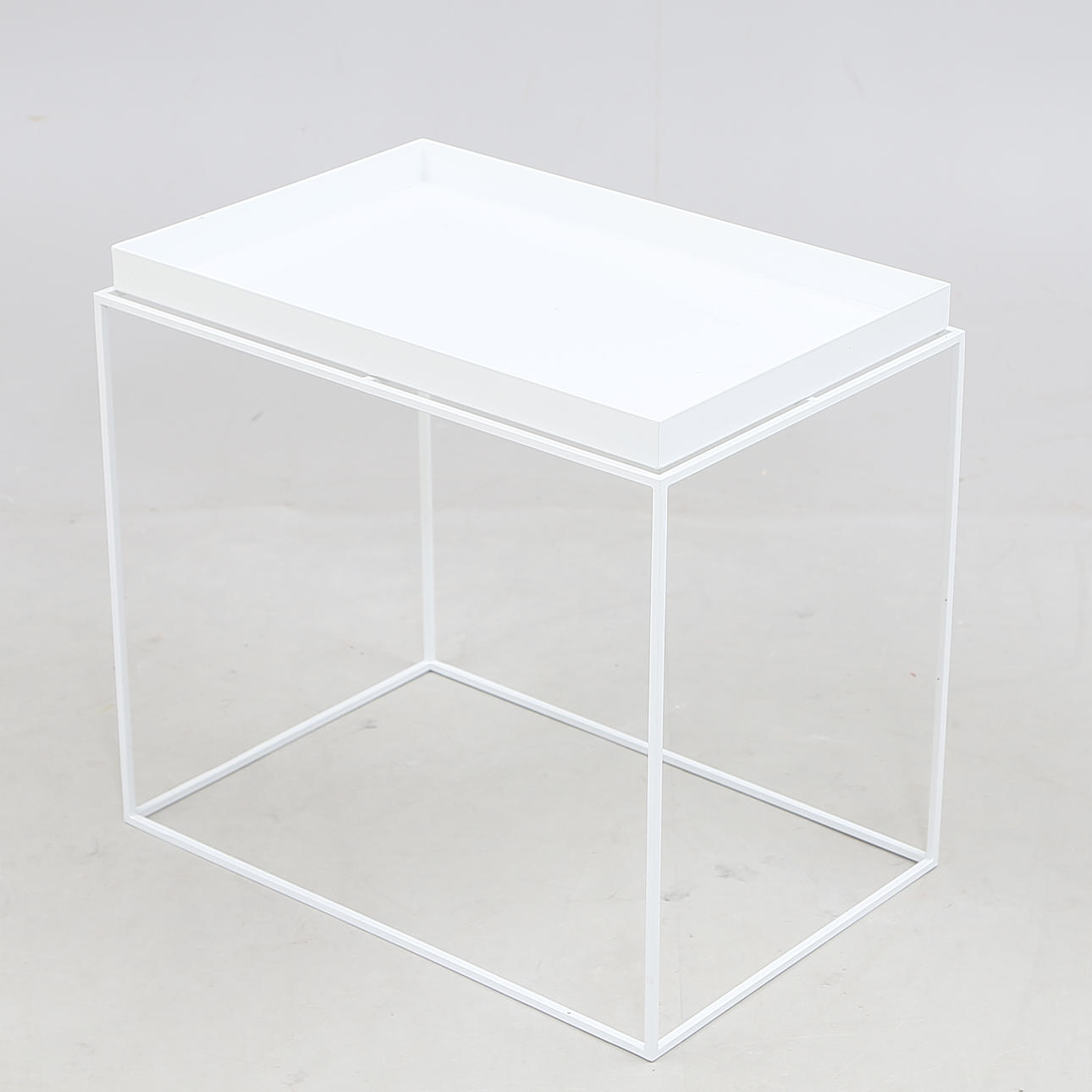 BRICKBORD "Tray Table" Hay Hee, samtida.