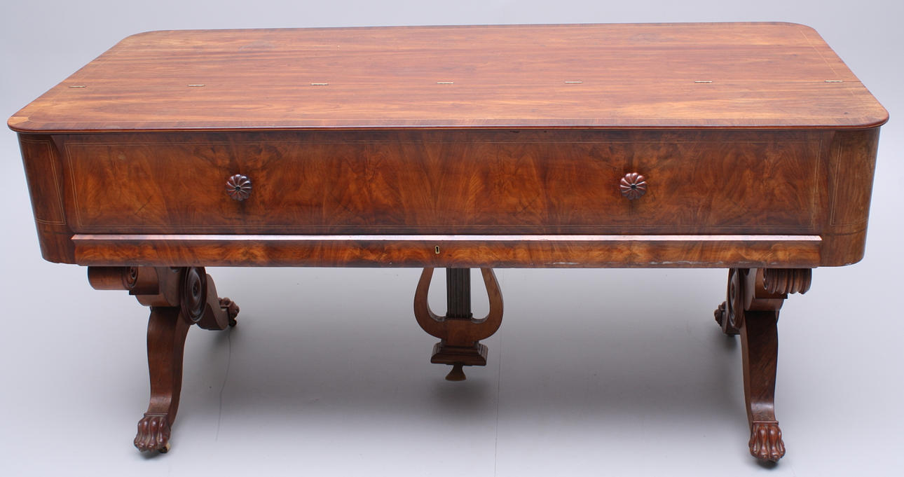 TAFFEL, trä, tassfötterhjul, A.Fruckholm - Stockholm.