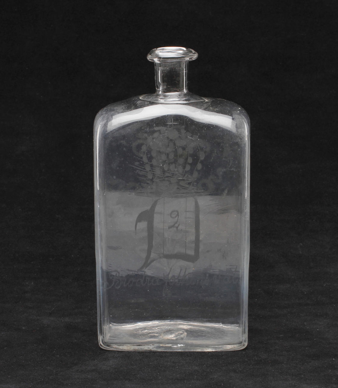 BRÄNNVINSFLASKA, glas, "Brödrafolkens väl", 1800-tal.