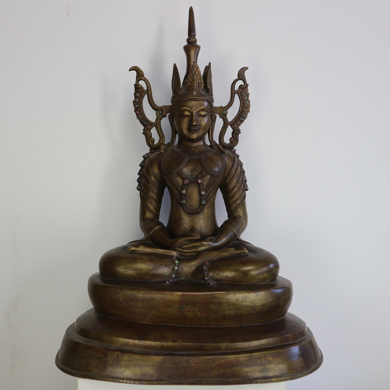 BRONZE BUDDHA.