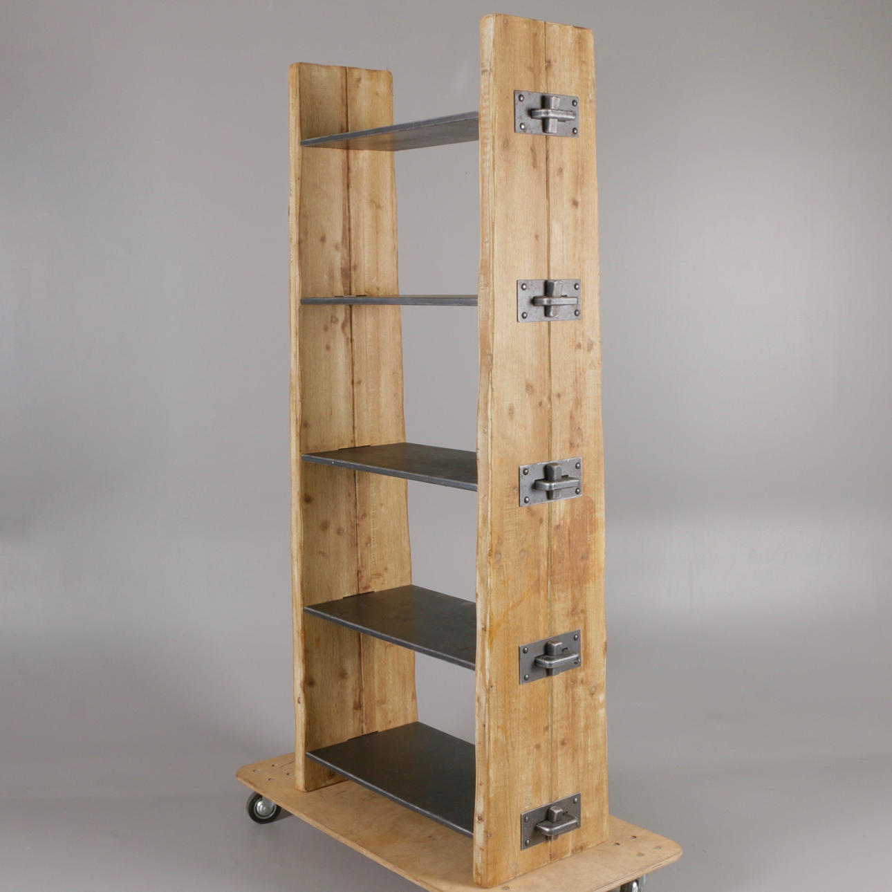 HYLLA, industristil, samtida.