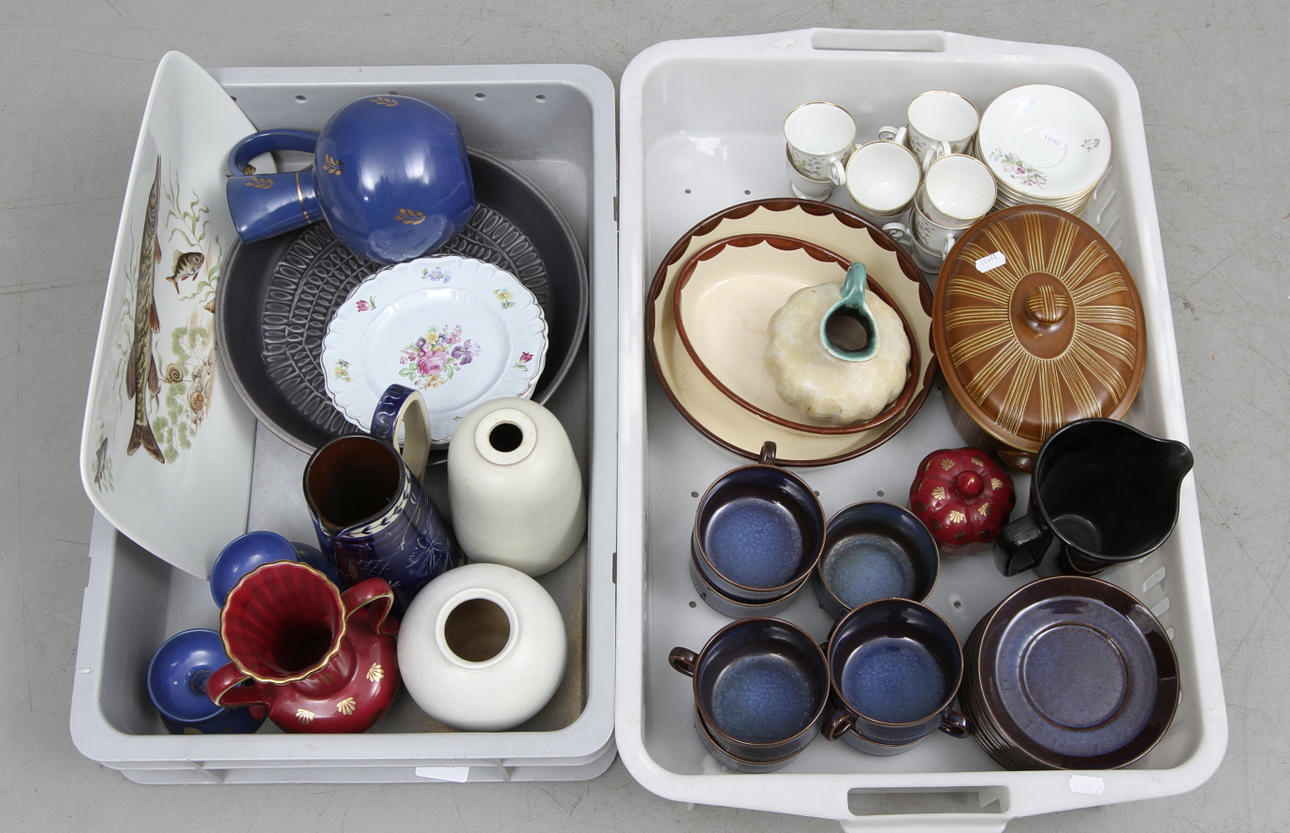 KERAMIKFÖREMÅL, 1900-tal, bl.a. Gustavsberg, Gefle, Hackefors.