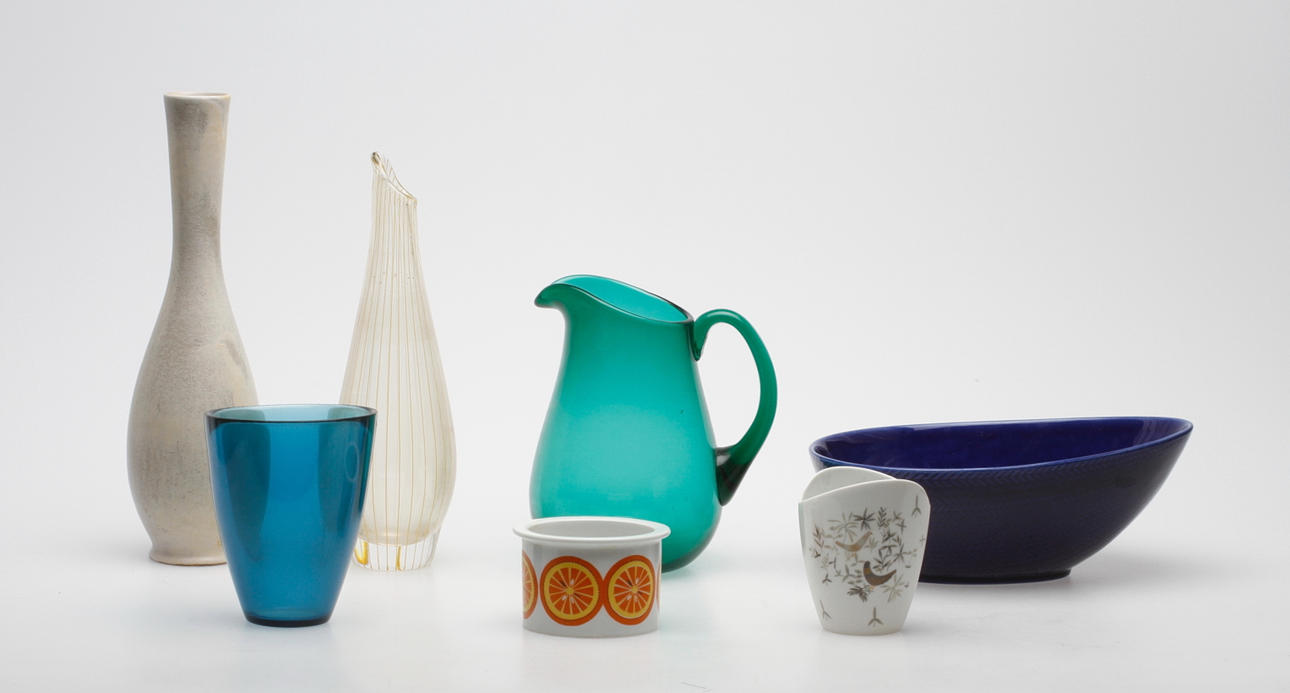 GLAS och KERAMIKFÖREMÅL, 7 delar, bl.a. Rörstrand.