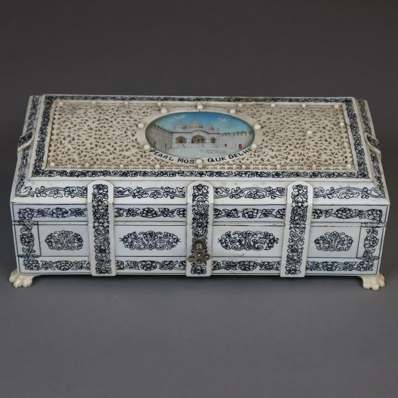 CASKET - India around 1900.