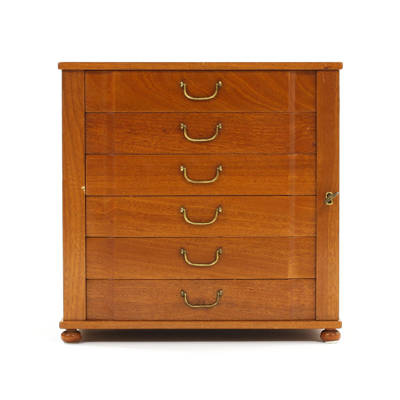 JOSEF FRANK. Miniatyrbyrå, modell 2058. Firma Svenskt Tenn, Stockholm.