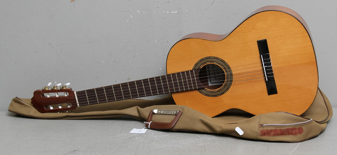 AKUSTISK GITARR, Francisco Esteve, 1900-tal.