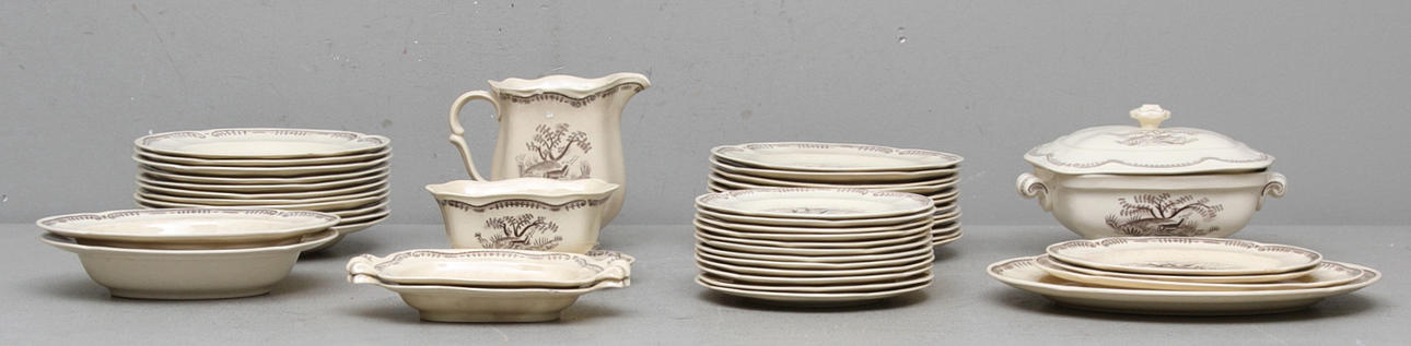 MATSERVISDELAR, 46 delar, flintgods, "Tibet", Arthur Percy, Gefle.