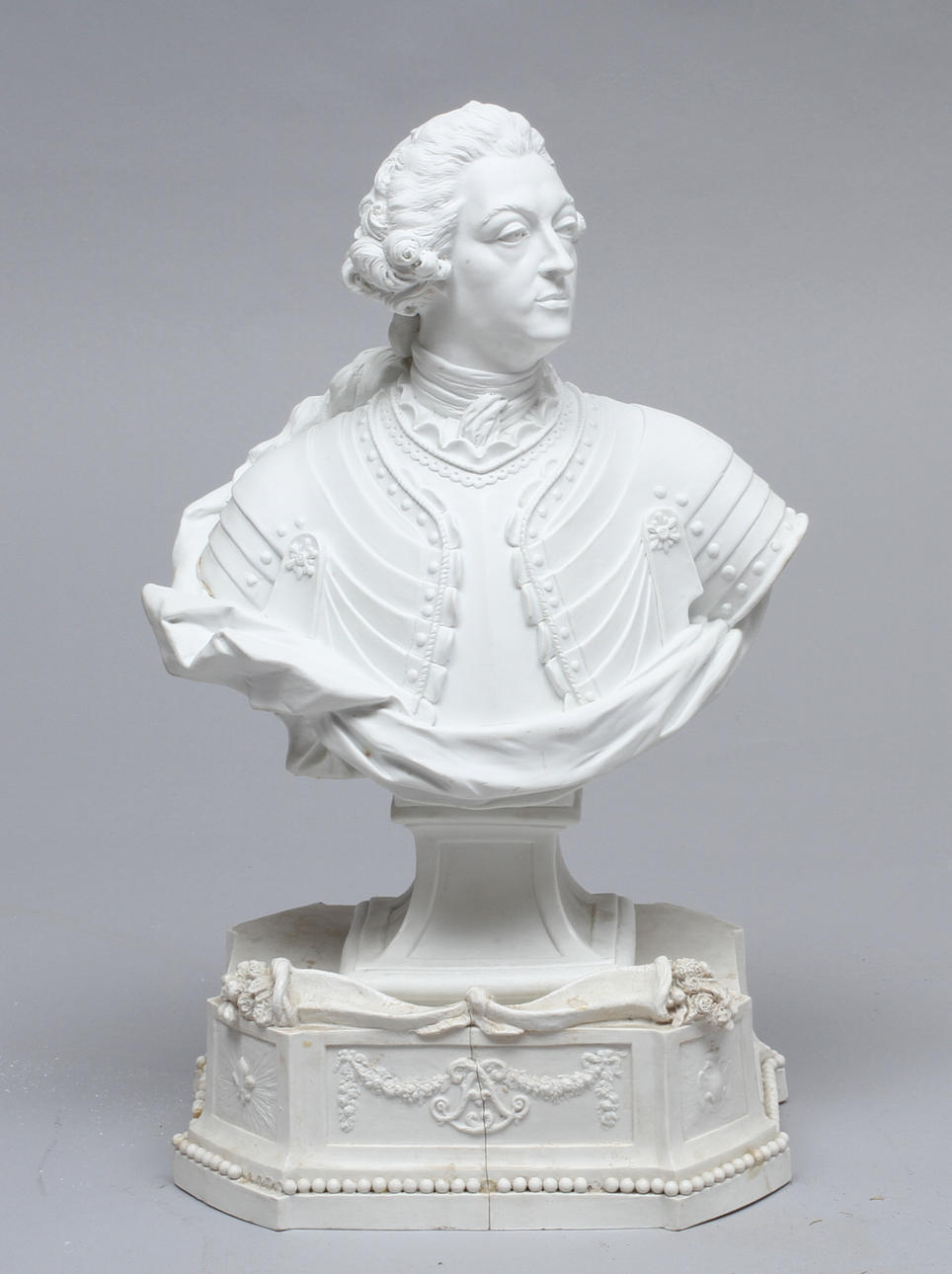 BYST, på sockel, parian, 1800-tal.