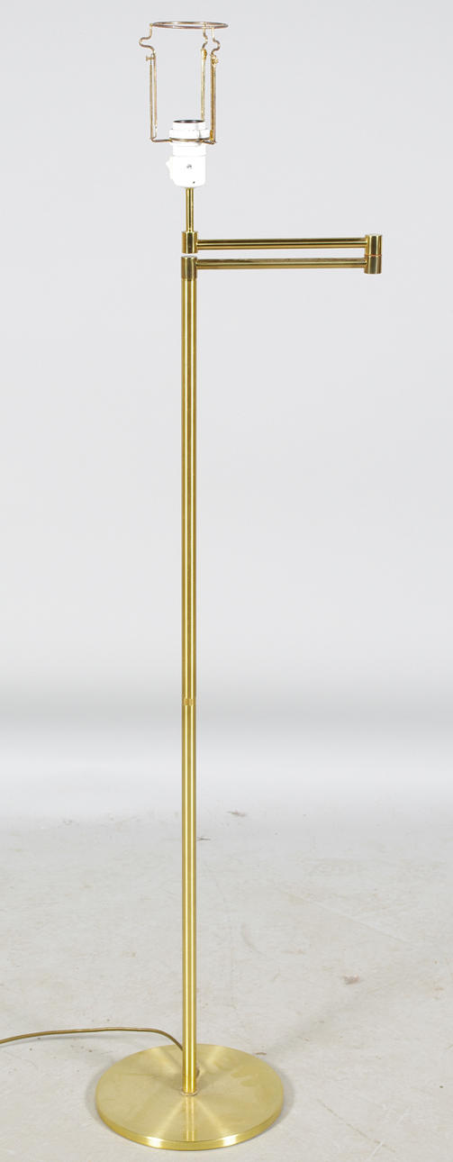 GOLVLAMPA, mässing, Frandsen, Danmark.