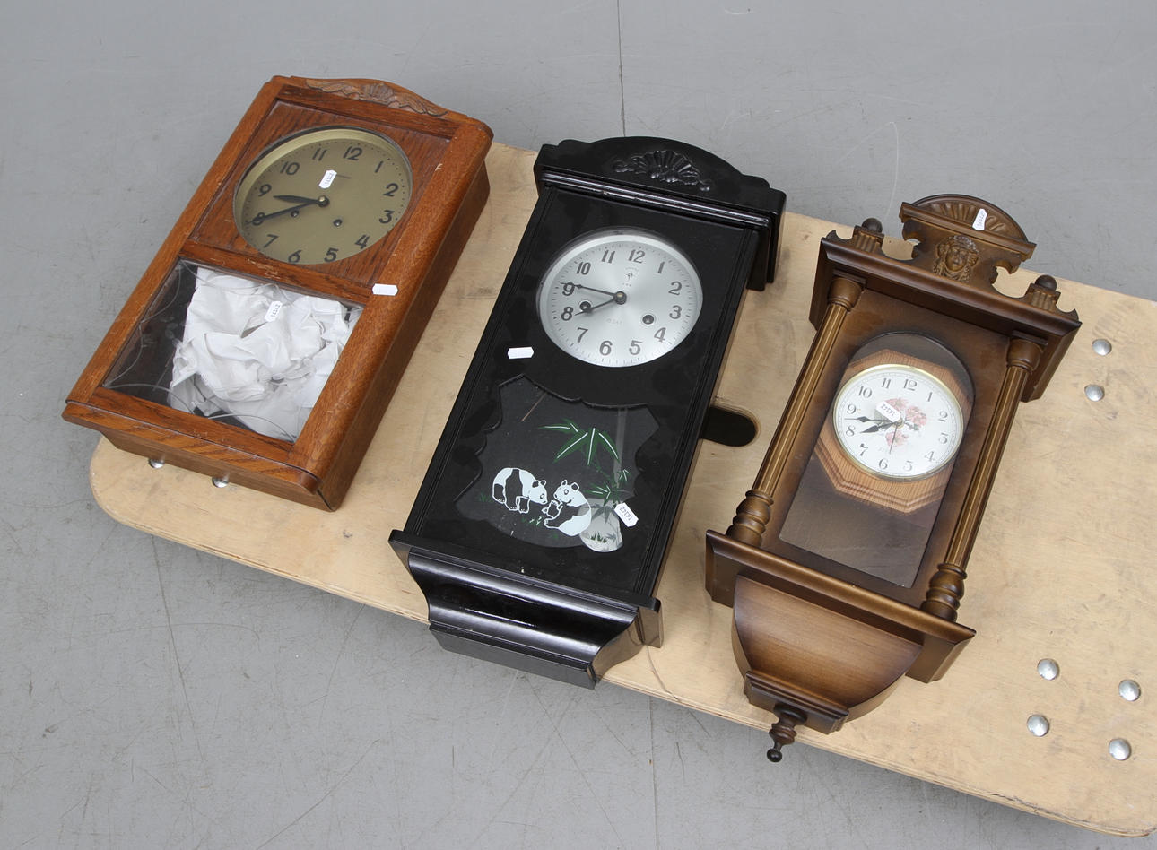 VÄGGUR, 3 st, 1900-tal.