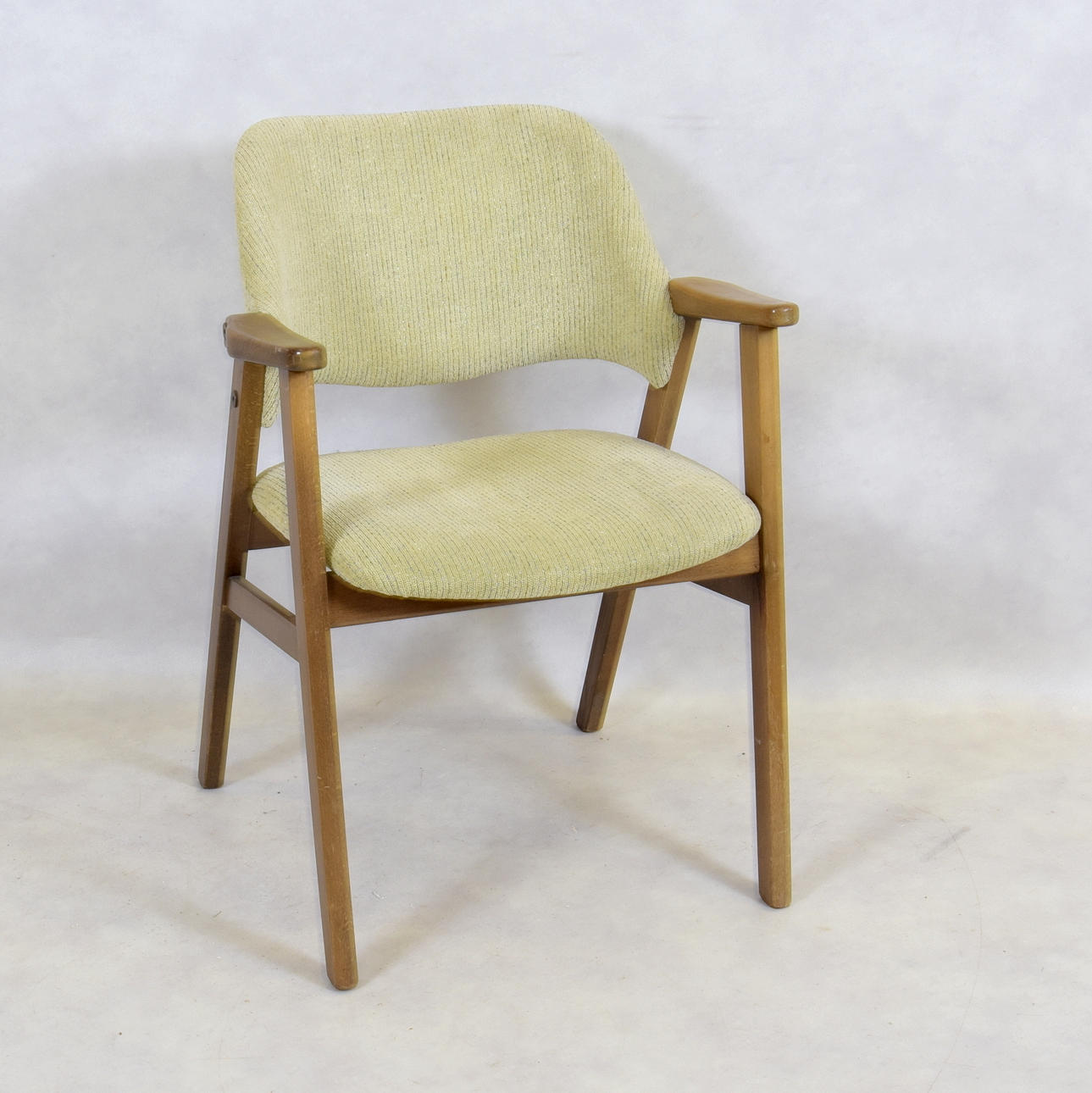 KARMSTOL, 1940/50-tal.