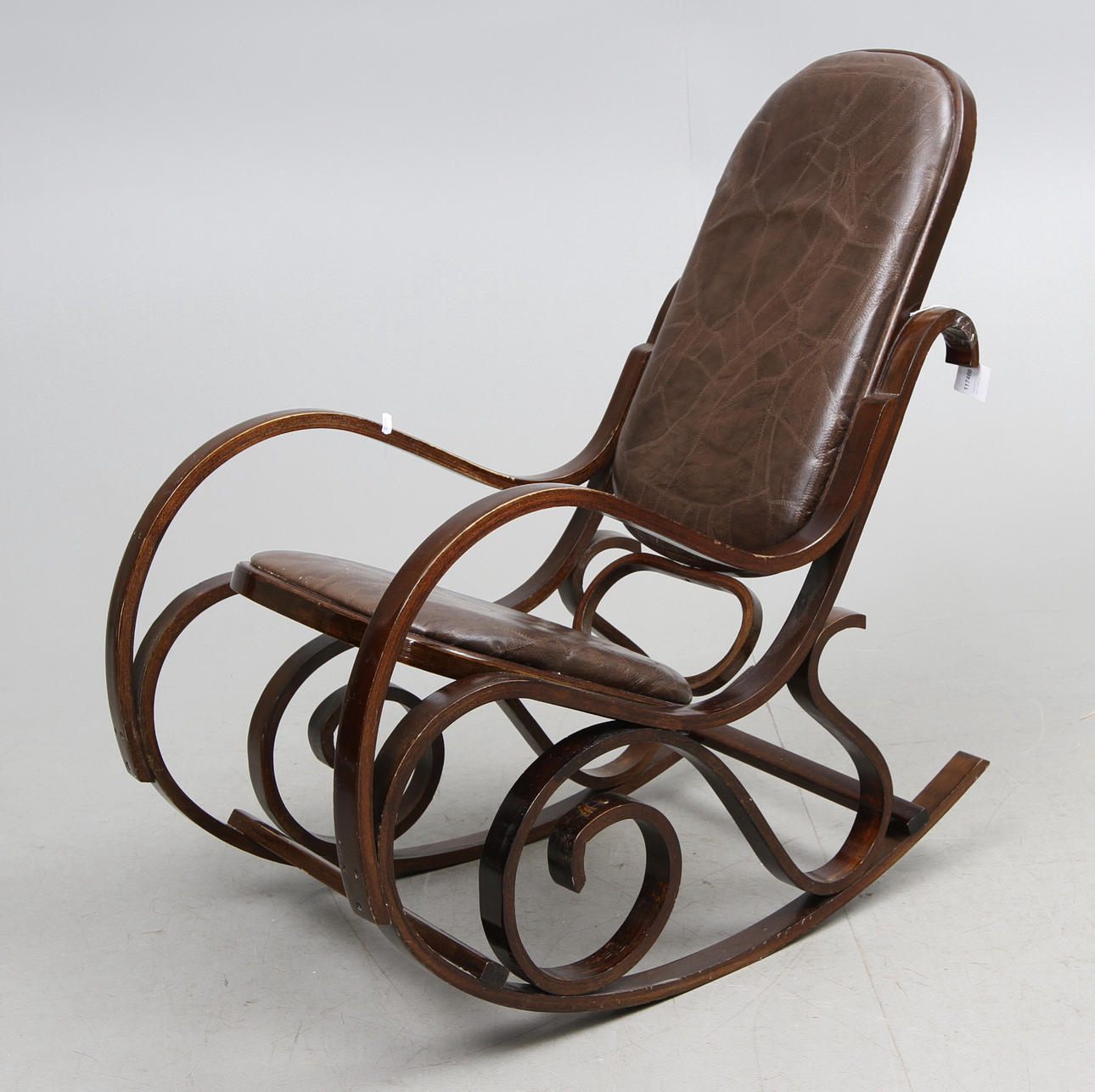 GUNGSTOL, thonetstil, 1900-talets andra hälft.