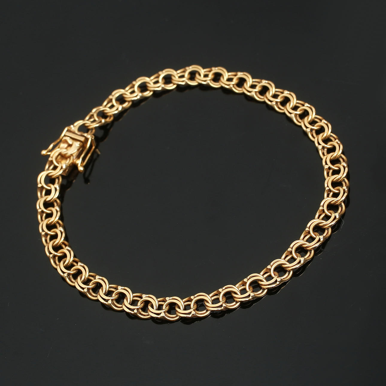 ARMBAND, 18K guld, bismarck-länk, Köping 1971.