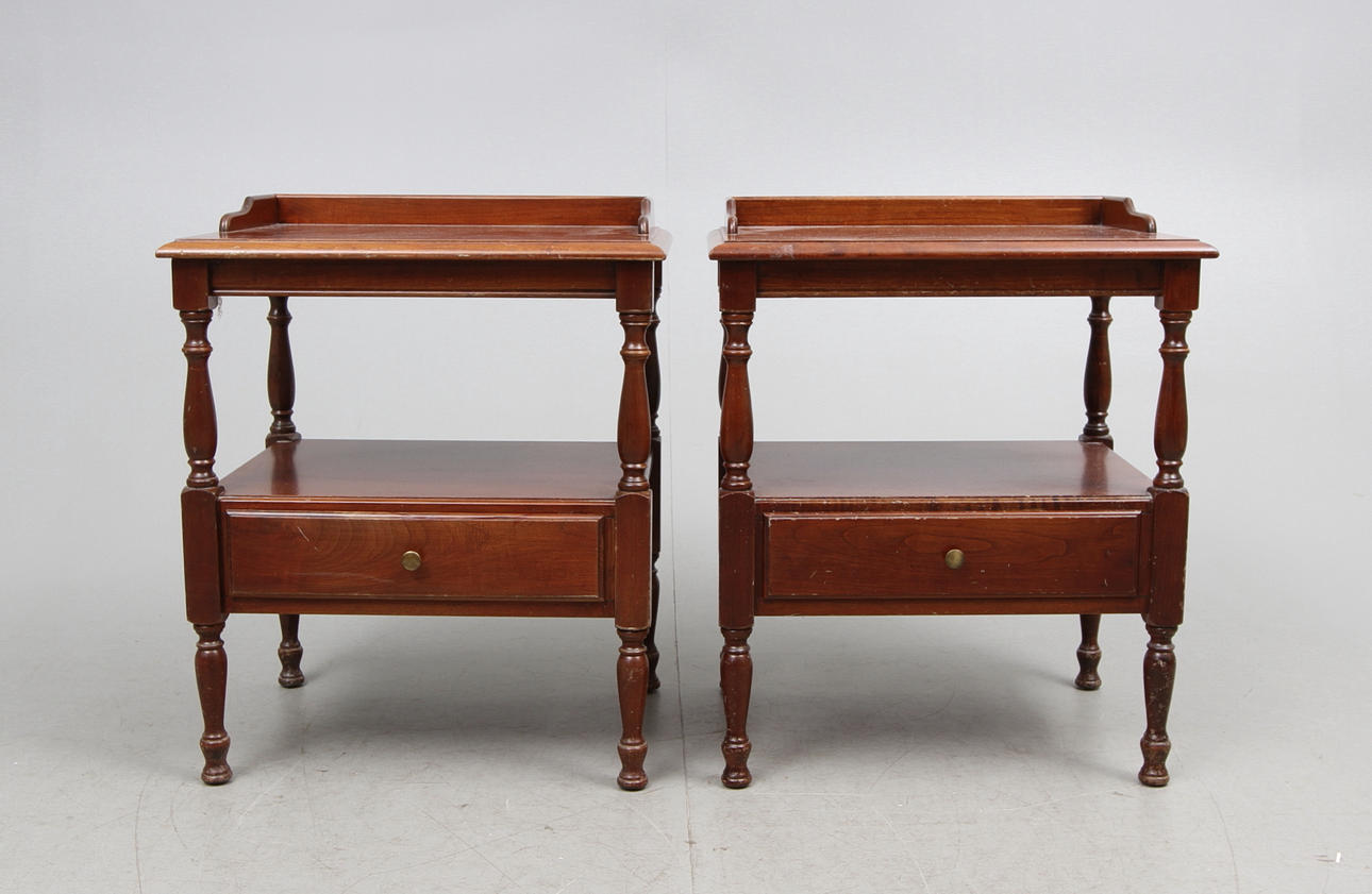 NATTBORD, ett par, 1900-talets andra hälft.