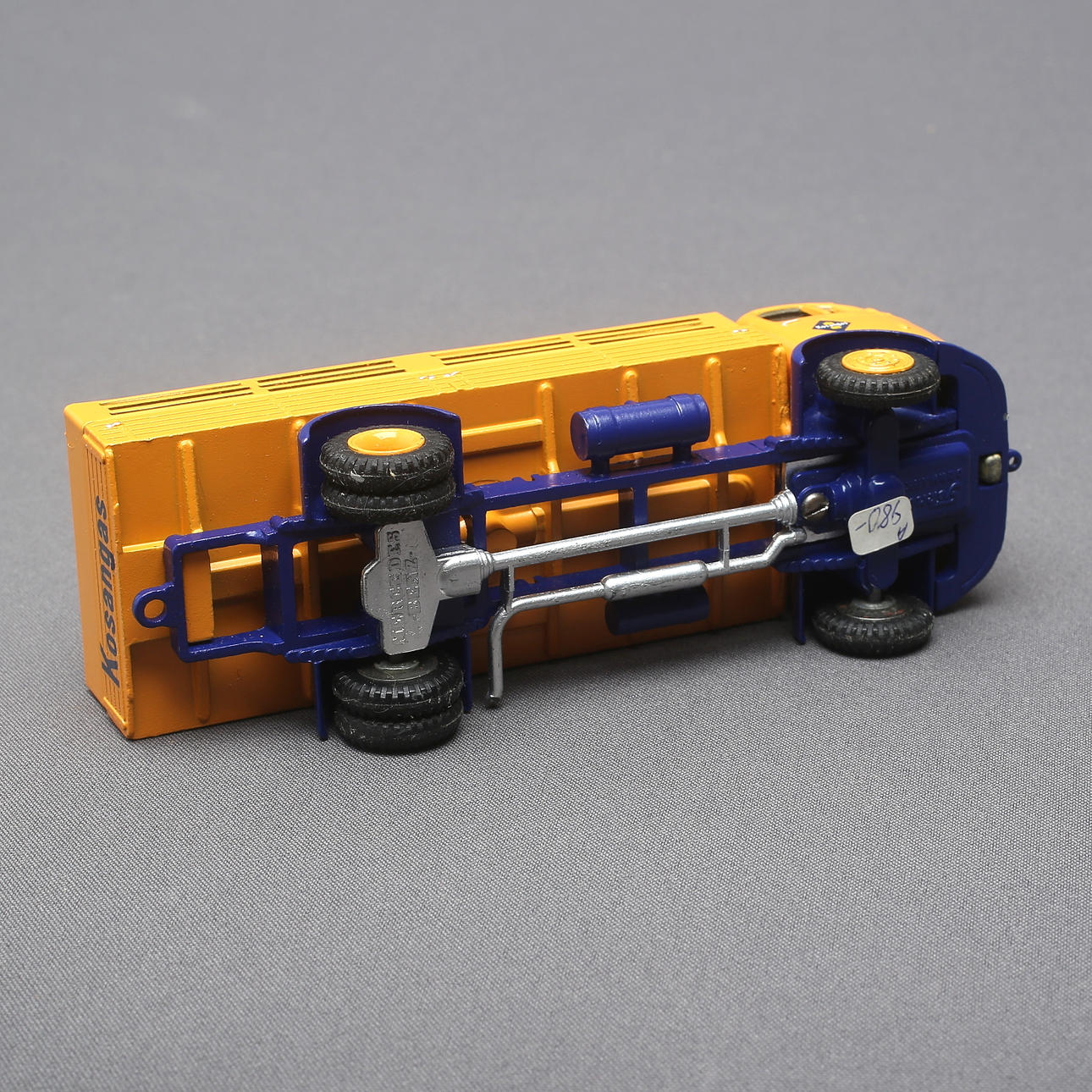 Camion Tekno Mercedes Kosangas LP332 – 1/43, Vintage 1960, Danemark, Jaune