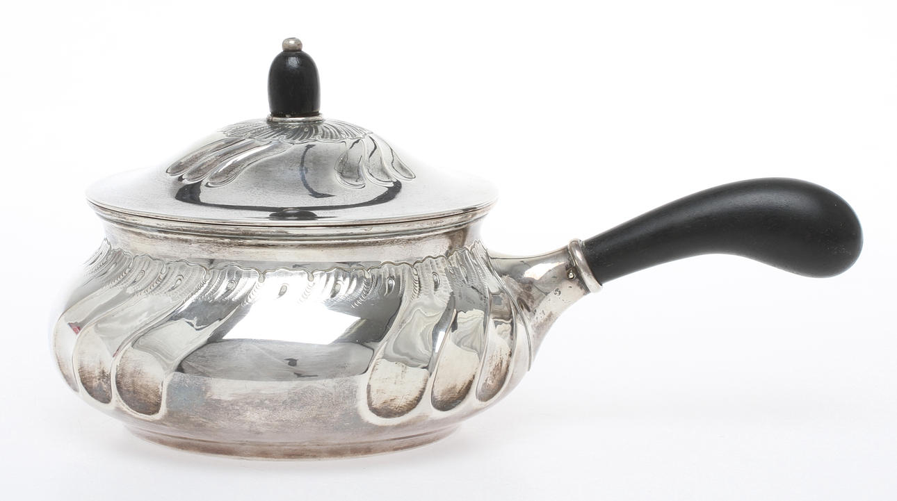 KAROTT MED LOCK, silver, Johannes Siggard, Danmark, 1938. Totalvikt 521 gram.