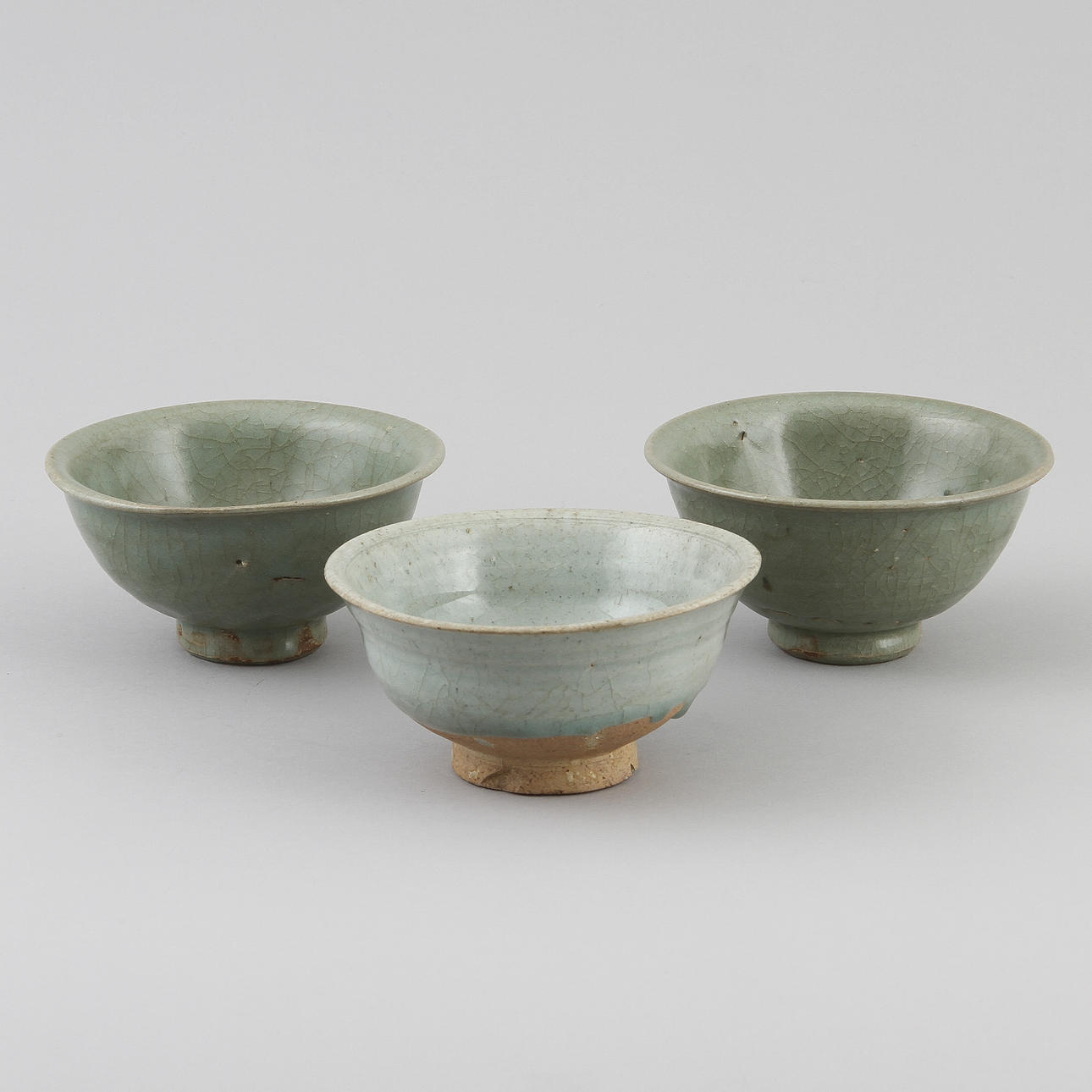 SKÅLAR, 3, stengods, Kina, Yuan(1271-1368).