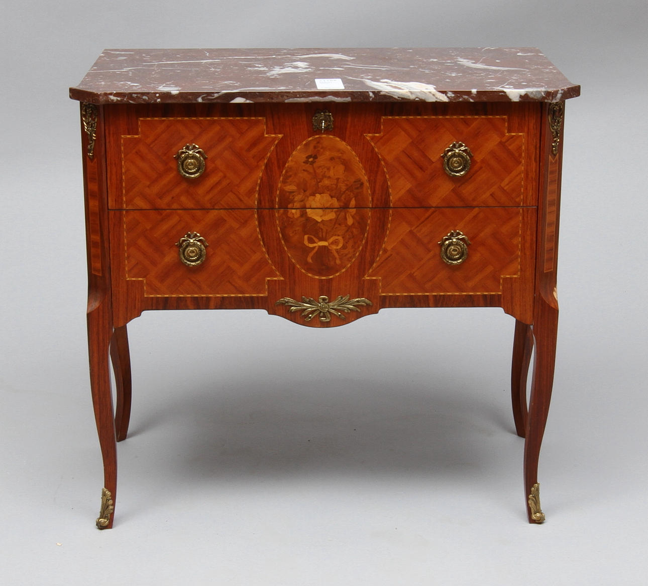 BYRÅ, med stenskiva, gustaviansk stil, 1900-tal.