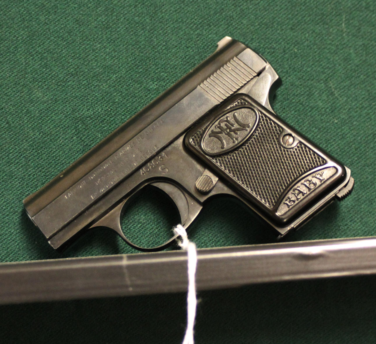 FN. BEBÉ calibre 6.35.