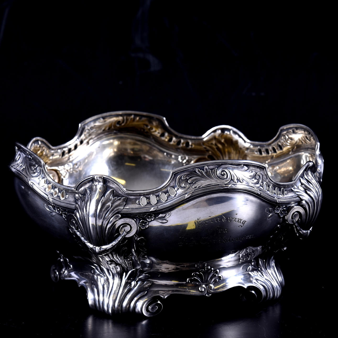 SKÅL, sølv, rokokostil, 18/1900-tallet.