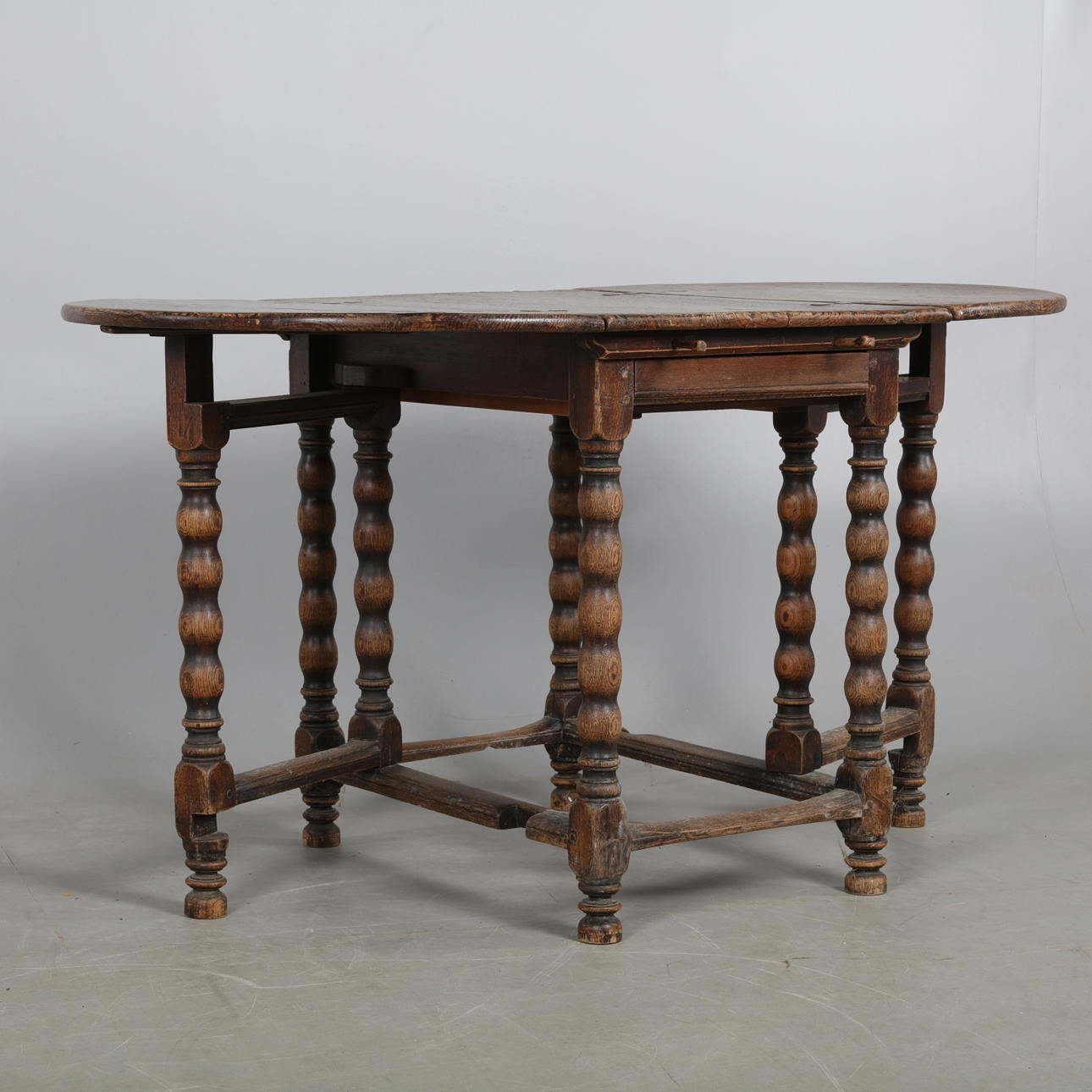 BATTLE TABLE, 18th century.