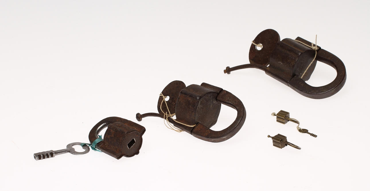 DIVERSE LÅS, 5 st, Polems-typ, 1800/1900-tal.