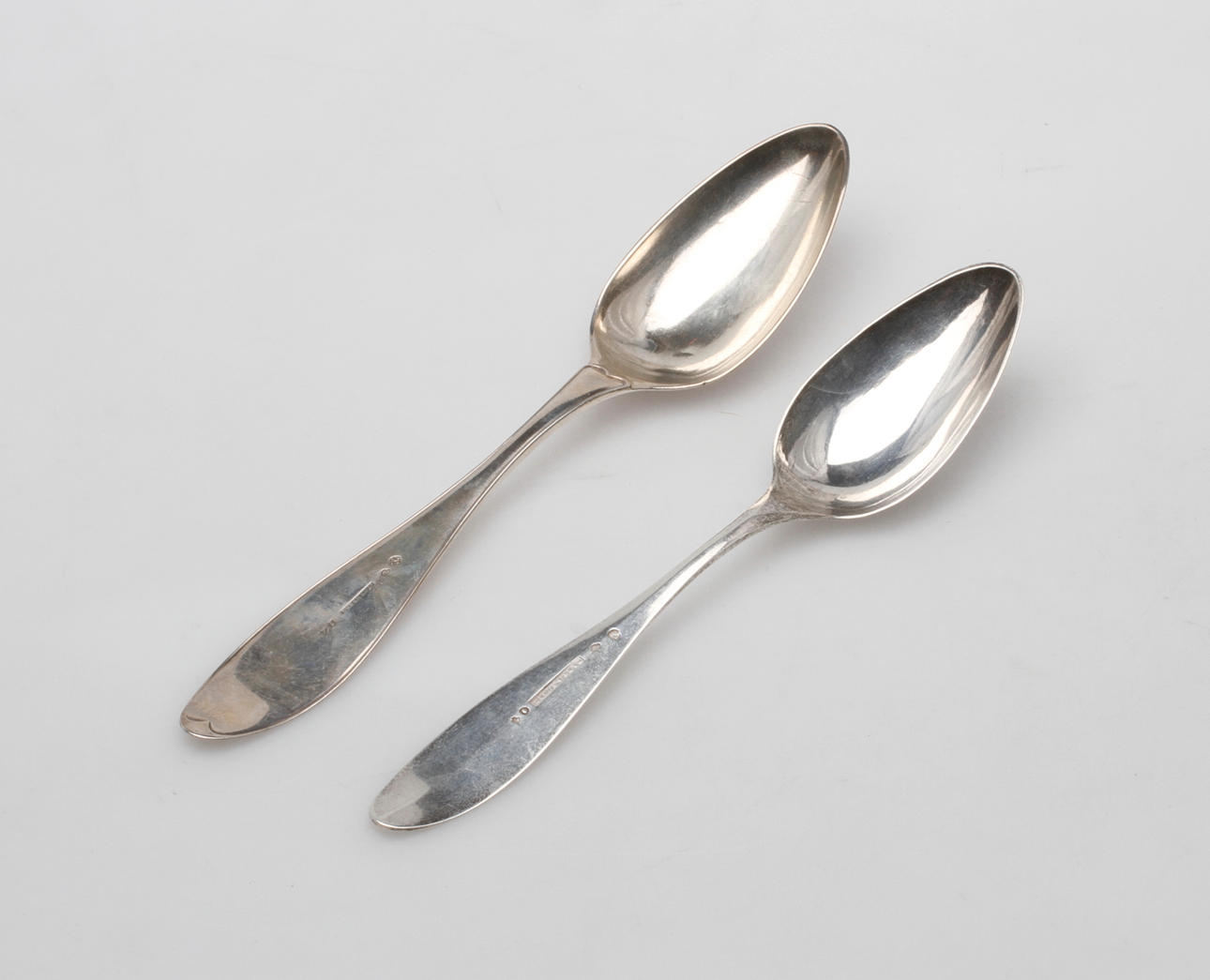 SKEDAR, 2 st, Bengt Tornberg, Linköping 1834 samt Barkander & Söhrling, Linköping, 1844.