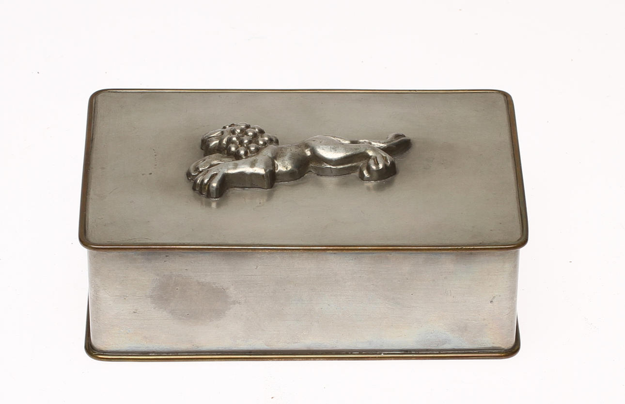 SKRIN, Firma Svenskt Tenn, stämplad 1927, tenn.