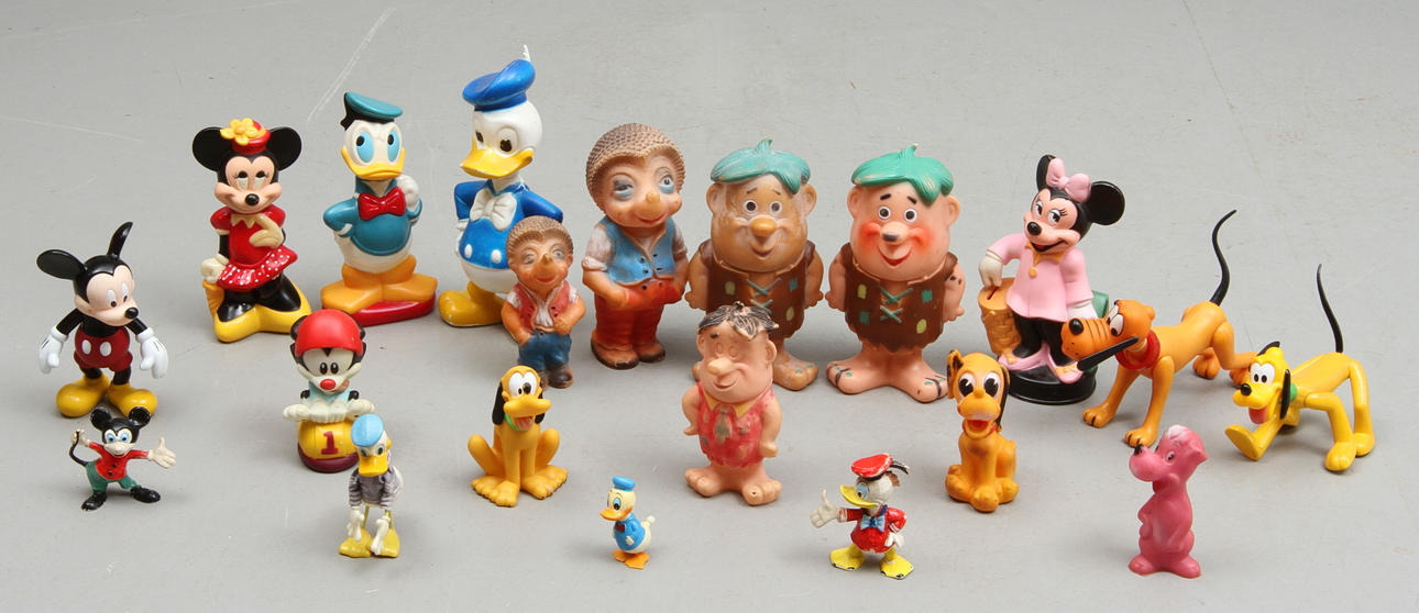 PLAST- GUMMIFIGURER cirka 20 stycke. Mest WALT DISNEY och FLINTSTONES.