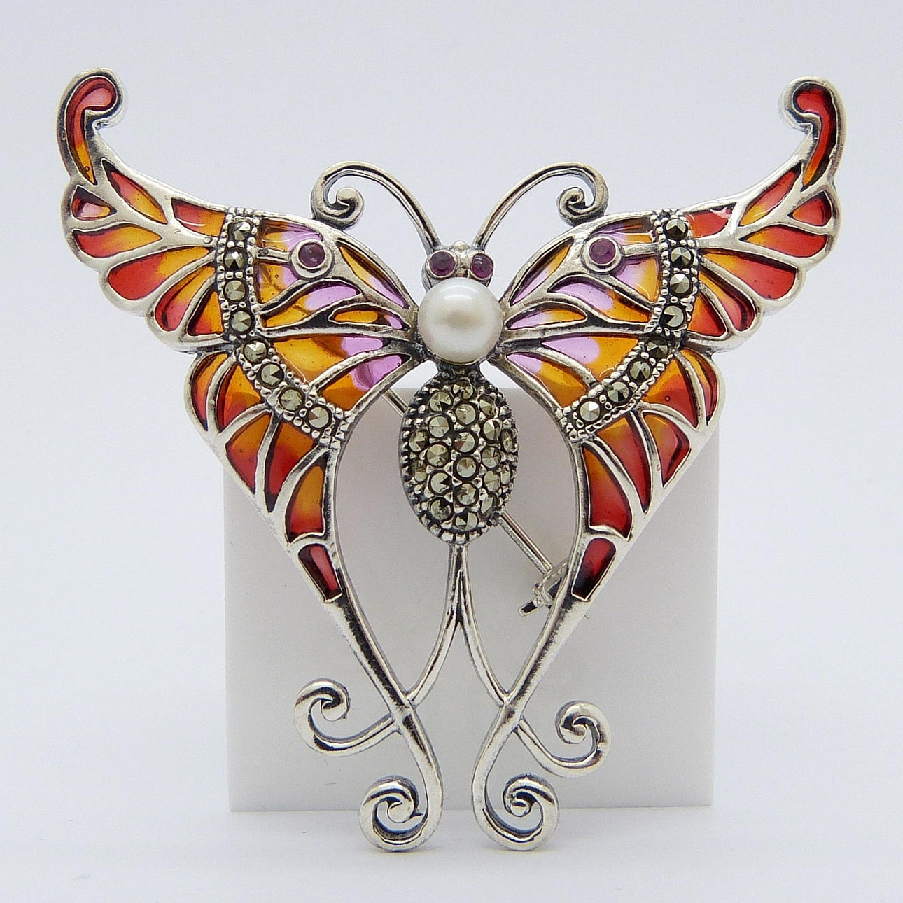 PÄRLA FJÄRIL HÄNGE/BROSCH.