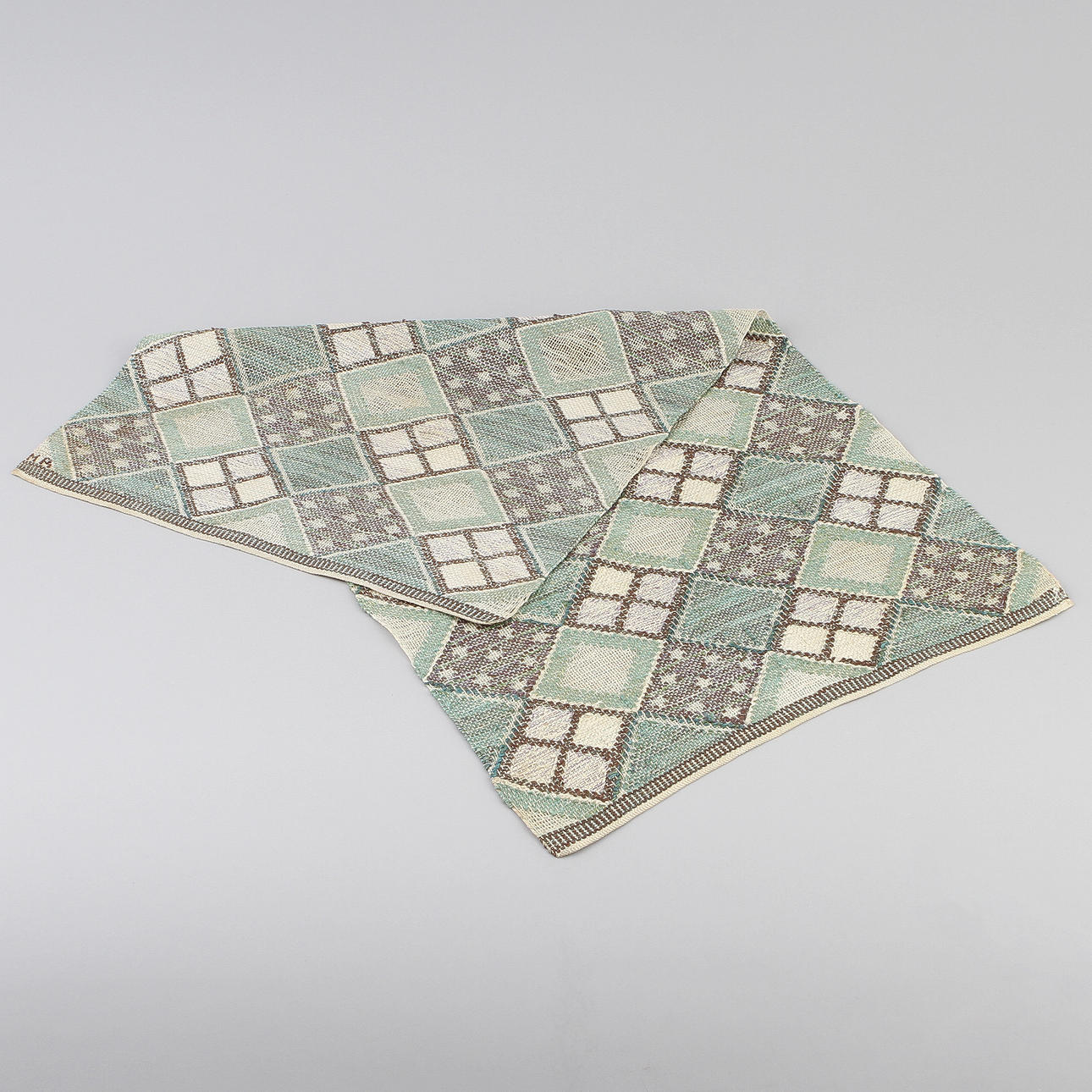 MARIANNE RICHTER. Vävnad "Linnebotten", inplock på linnebotten. För Märta Måås-Fjetterström. Signerad MR.