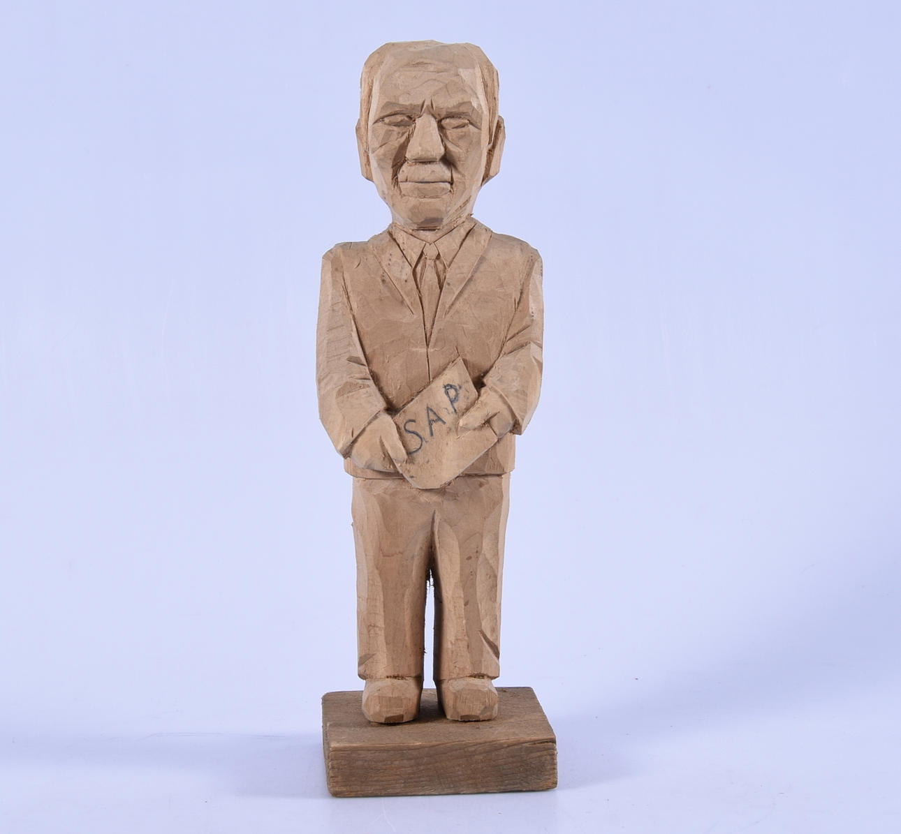 SIWER NILSSON. Geschnitzte Holzfigur "Sven Aspling" um 1900.