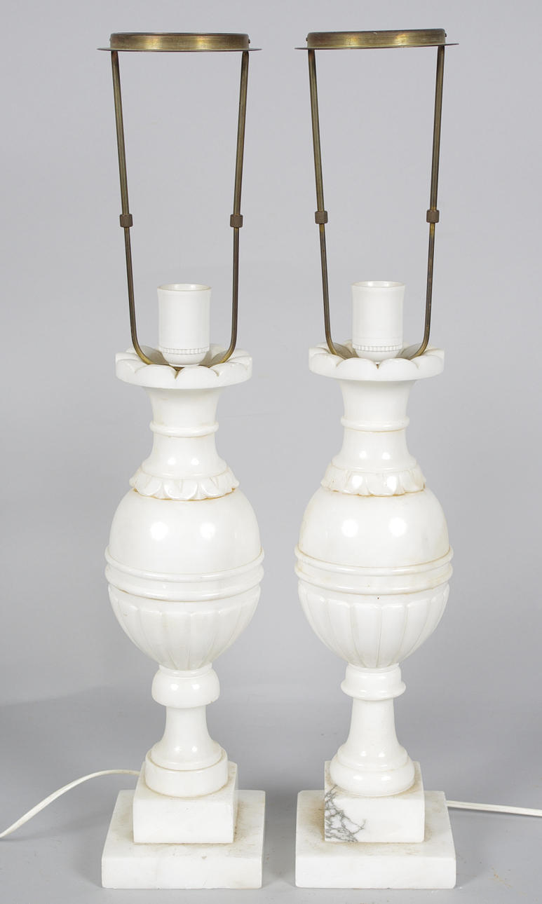 BORDSLAMPOR, 1 par, marmor.