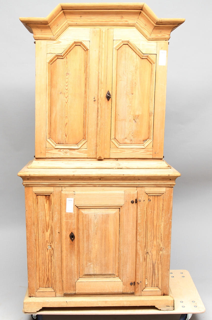SKÅP, allmoge, omkring 1800, furu.