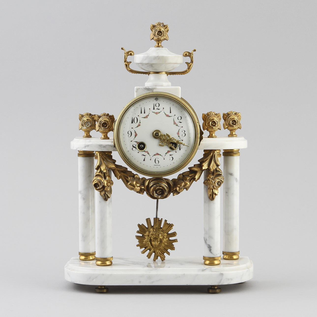 BORDSPENDYL, Frankrike 18/1900-tal.