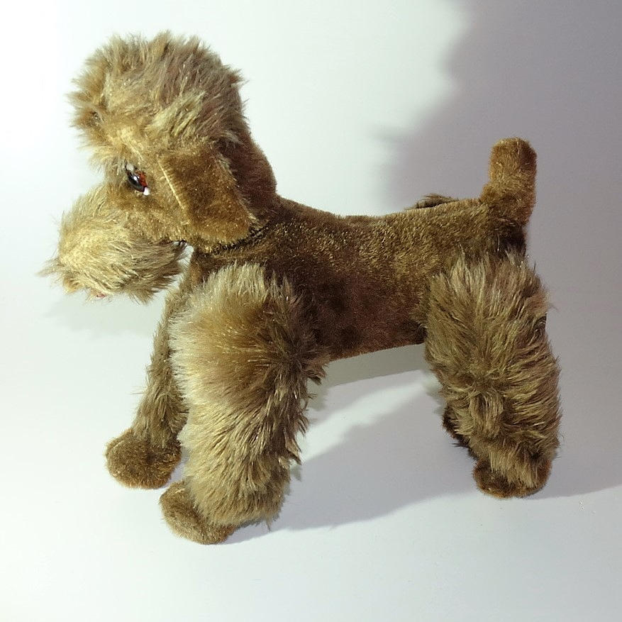 STEIFF-PUDEL, um 1970.